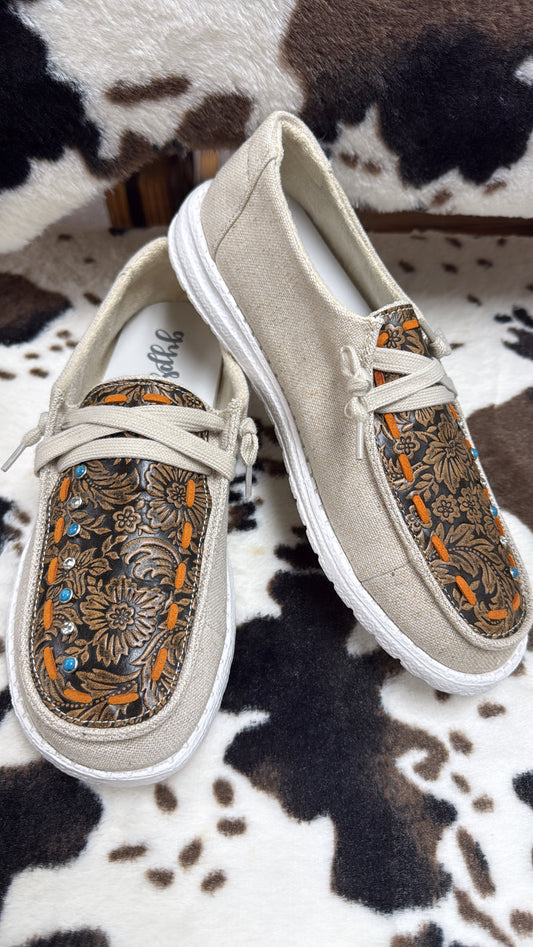 Vivian shoe